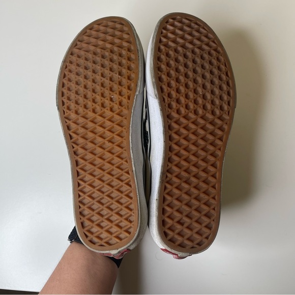 Vans Classic Slip-On Checkerboard Shoe(size 7.5 women’s) - Picture 2 of 7